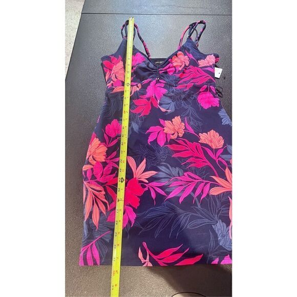 GUESS FLORAL NIRVANA PRINT FUCHSIA NOURA DRESS SZ M P1-19 NEW - Picture 9 of 15